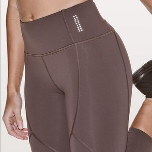 Lululemon X Soulcycle Collab leggings size 6!